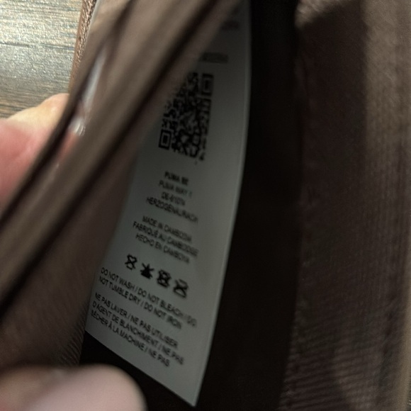 PUMA Tri-fold vegan leather wallet,6 card, ID slot,bill holder,slim fit,logo - Picture 11 of 13
